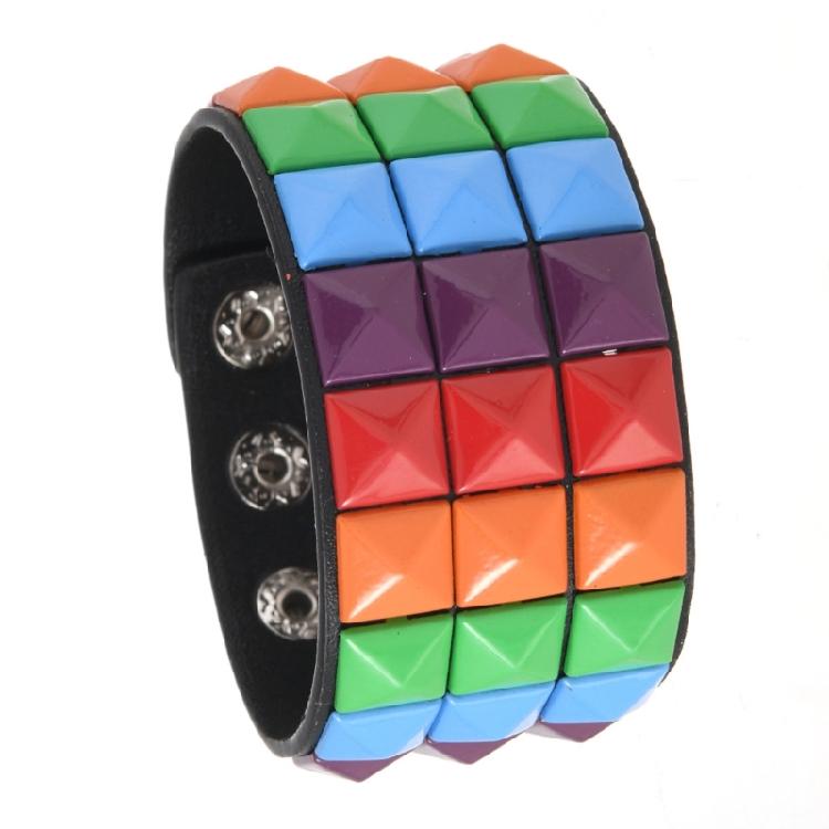 Bracciale in Pelle Comodo Borchie Quadrate Punk Bangle Regolabile per Uso Quotidiano Regalo Accessorio di Moda