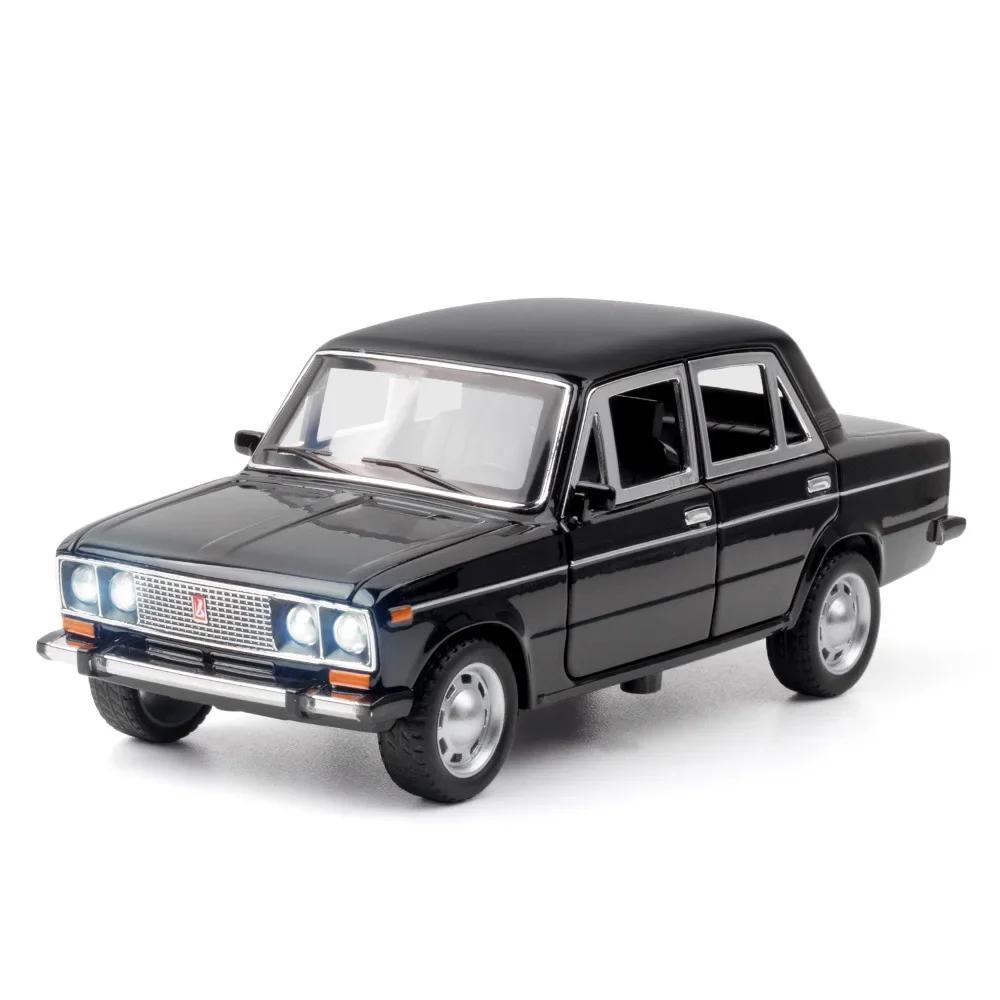 1:24 2016 Lada High Simulation Diecast Metal Alloy Model Car Pull Back Sound Light Car Children Gift Collection