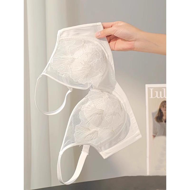 Full-cup bra, summer women's small bust, sexy lace anti-sagging rabbit ear bra, white skin tone