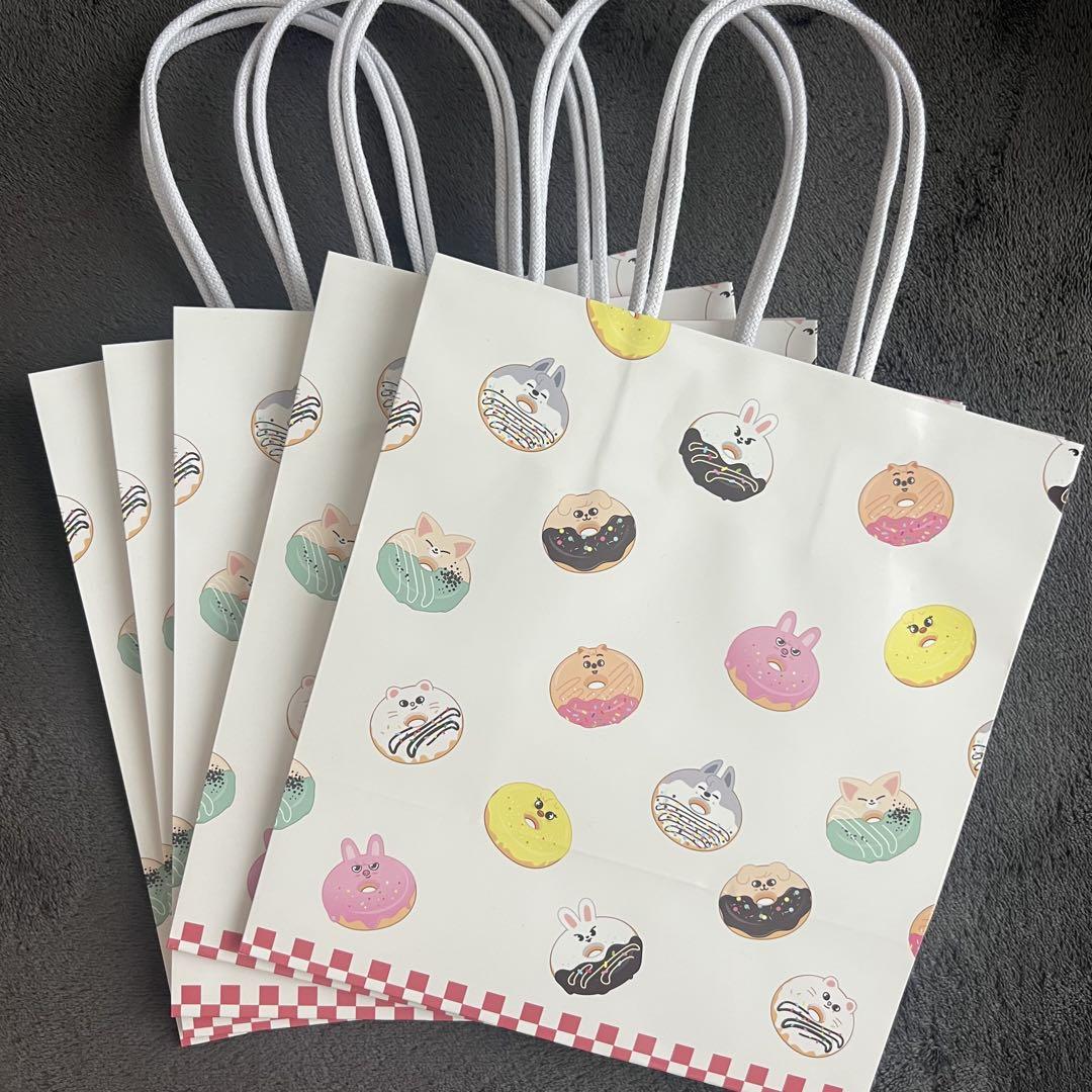 

[USED] Anonymous Shipping SKZOO Pop-Up Venue Exclusive Shopping Bags (5 pieces)