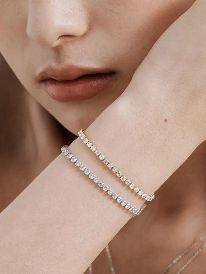 [ON] Gold Tennis Bracelet MBM05237