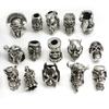 2 Stück Totenkopf Krieger Helm Abstandshalter Perlen Anhänger Haarzopf Dreadlock Bartperlen Paracord Seil Messerperlen für Armband DIY Schmuck