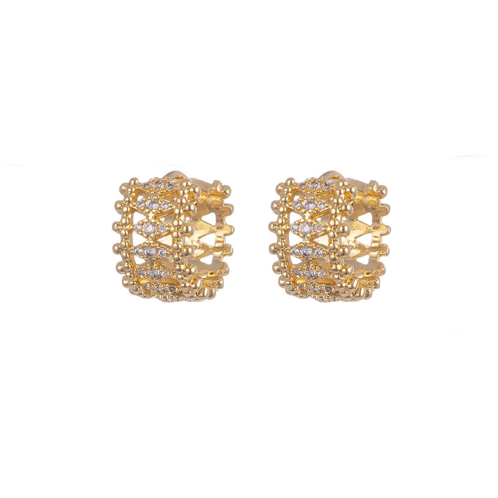 Elegant Inlaid Zircon Ear Cuff and Gold Electroplated Elf Ear Stud Earrings for Women