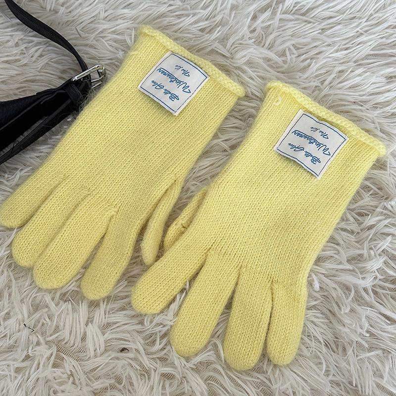 Nianke Women's Red Angora Knit Gloves - Winter Warm, Touch Screen Compatible, Five-Finger Design, and Cold-Proof for Christmas and New Year.