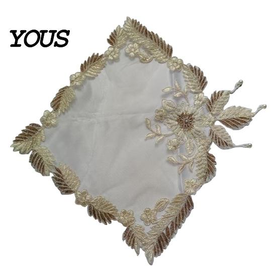 Decorative Mats for Dressing Table Floral Embroidered Placemat, Heat Insulation Mat with Beads, Lace Placemats Dining Retro Coaster Wedding