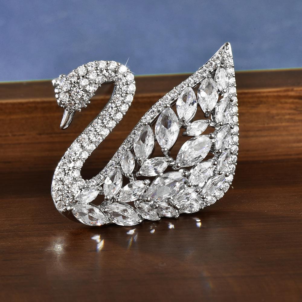 High-End Swan Brooch, Blazer, Accessories, Cardigan Pin, Fashionable And Versatile, Elegant Temperament Corsage