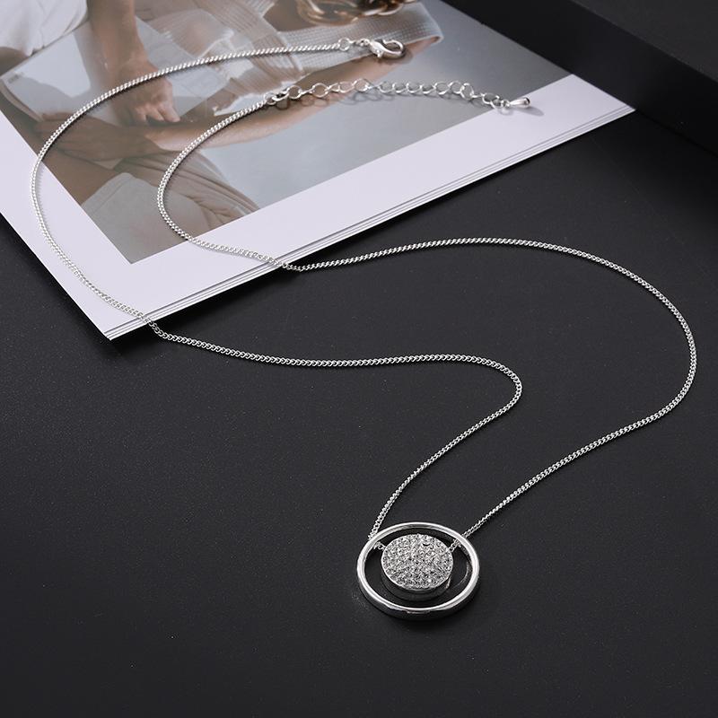 Sweater Chain Necklace Simple Fashion Pendant Temperament Collarbone Chain Jewelry Women'S High-End Necklace