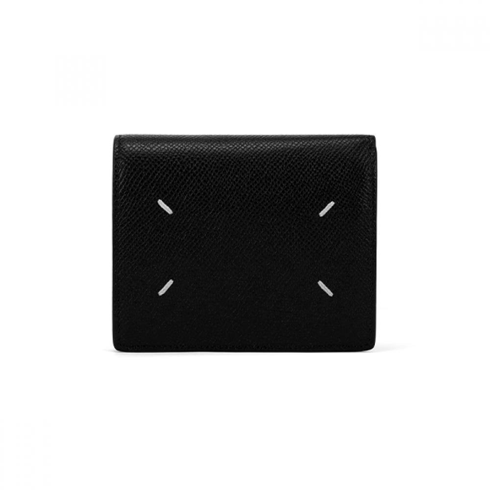 

Maison Margiela Sa3ui0007 P4745 T8013 Stitched Grain Bifold Wallet SA3UI0007 P4745 T8013