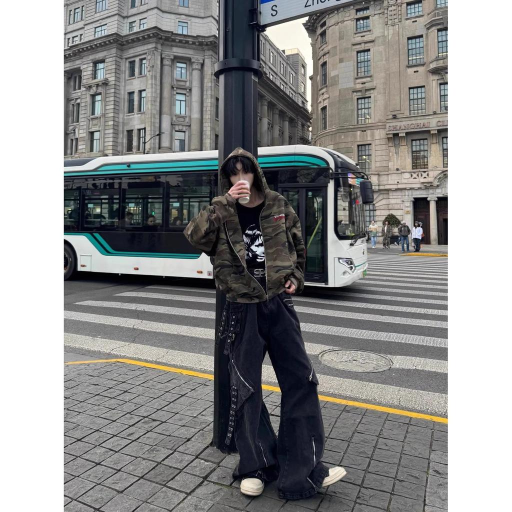 Unisex Trendy Punk Camouflage Embroidered Hooded Sweatshirt for Autumn/Winter - Cool Loose-Fit Versatile Jacket.