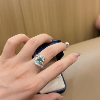 Haute Couture Jewelry Imitation Paraiba Emerald Ring, High-End T-Square Diamond Colored Jewelry Ring