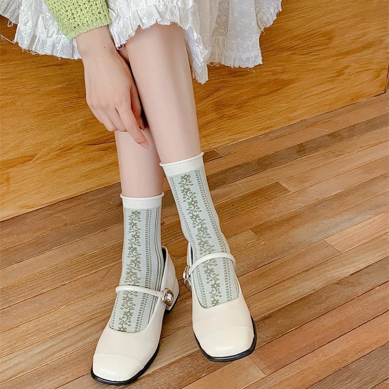 Female Spring and Summer Thin Small Literature Retro Flower Roll Edge Breathable Boneless In The Tube Pile Socks
