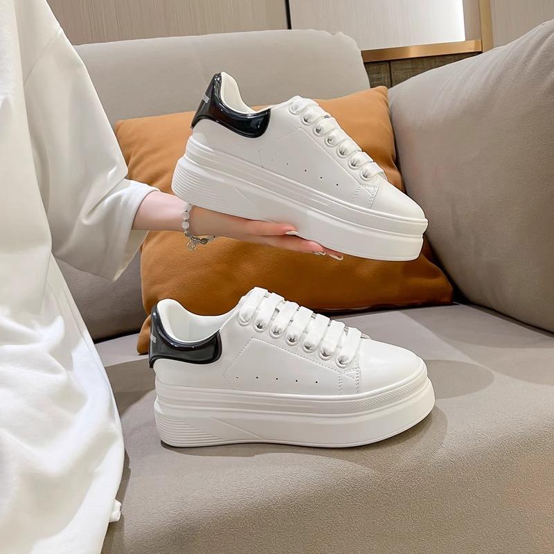 Full Cowhide Inner Height Increase Leather Little White Shoes Women's Thick Baseplate Shoes Small Breathable Board Shoes Muffin Sneakers