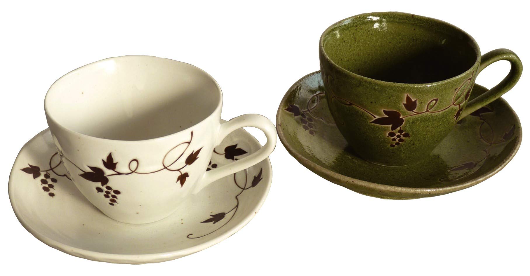 

Maebata Ivy Grape Pair Cup & Saucer, 190ml, by Tsurutaro Kataoka, 29685