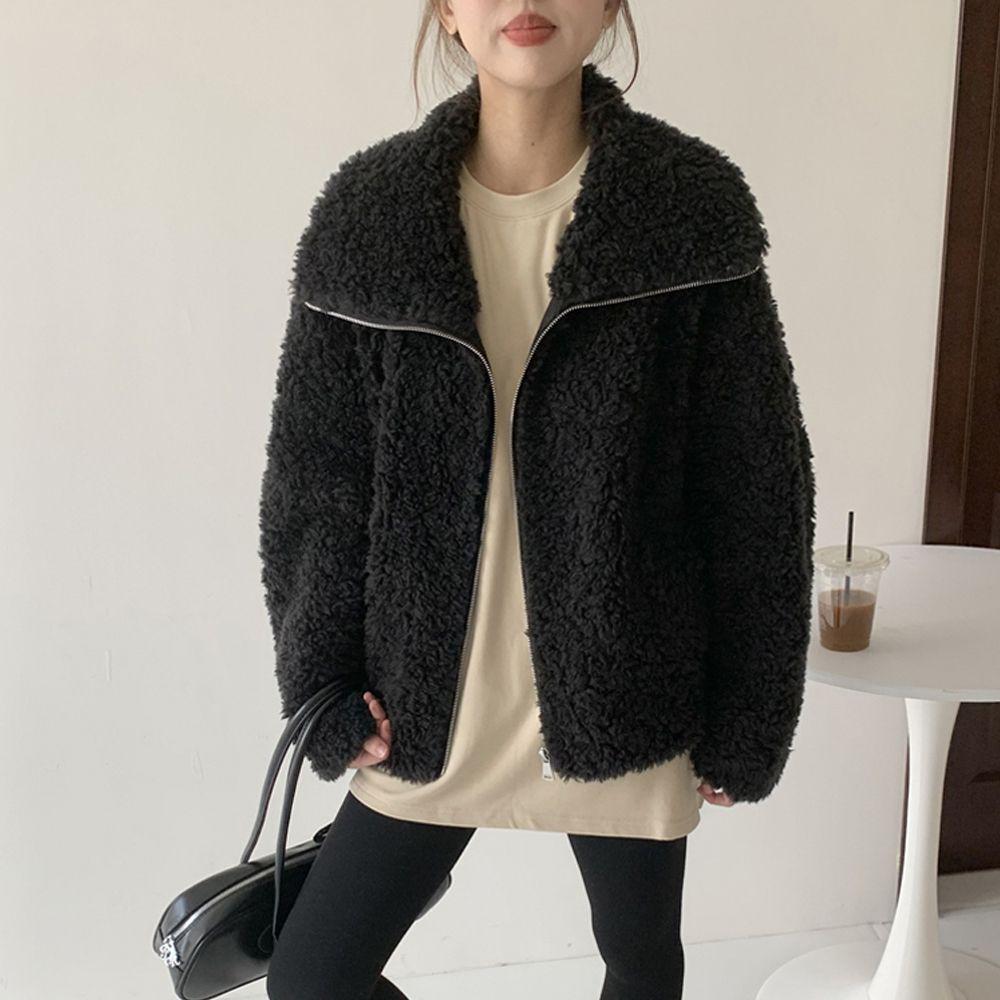 Women's Lambswool Coat: Autumn Winter 2025 New Loose Slimming Casual Plus Velvet Thickened Leather-Fur Integrated Top
