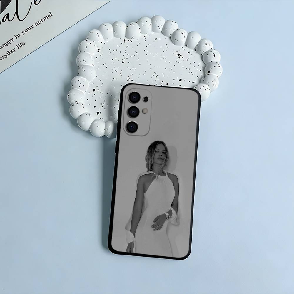 M- famous actress-Margot -Robbie Soft Silicone Case for Samsung S25, S24, S21, S22, S23, S30, Ultra, S20, Plus, FE, Lite-Black