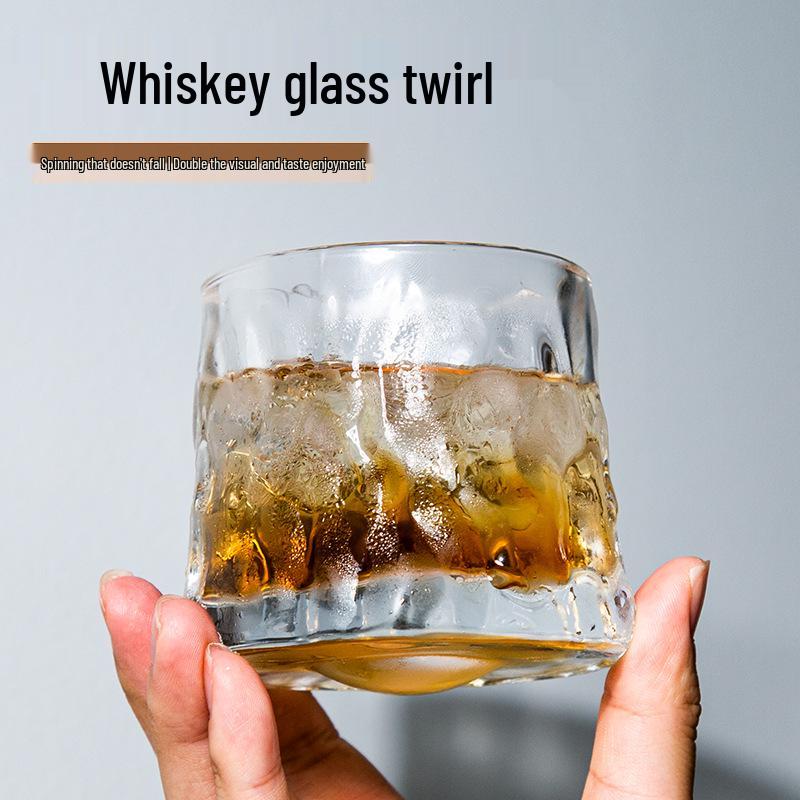 Elegantní sklo: Víceúčelové sklenice na víno, pivo, whisky a večírky