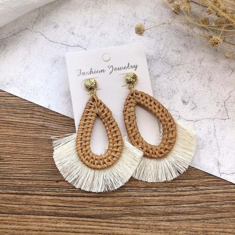 Holiday Style Handmade Grass Rattan Woven Earrings Retro Fringed Simple Stud Earrings Temperament Versatile Women's Earrings