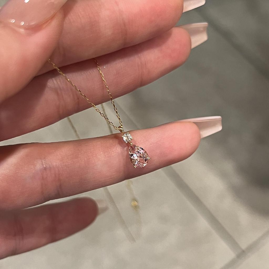 Moon Goddess Tears Ultra-glitter Pink Diamond Waterdrop Necklace for Women, Light Luxury, Delicate, Niche Collarbone Chain
