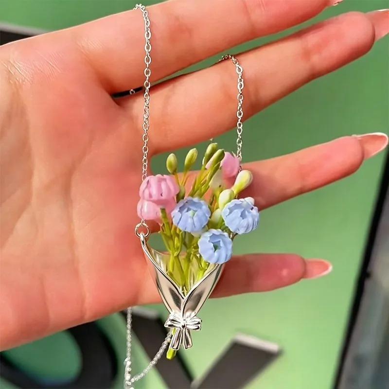 Creative Trendy Bouquet Wrapping Pendant Necklace for Women Small Flower Insertable Choker Fashion Clavicle Chain Jewelry Gift