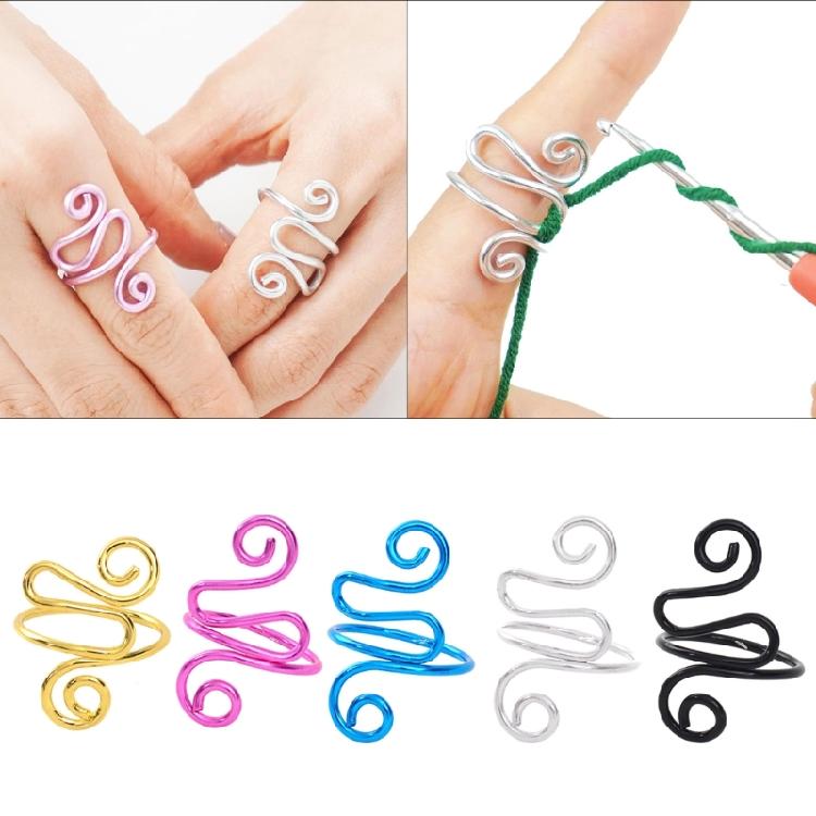 5Pcs Adjustable Knitting Loop Ring Crochet Loop Metal Yarn Guide Finger Holder