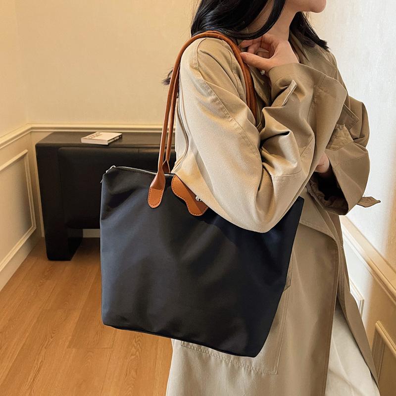 Bolsa de Grande Capacidade - Bolsa Tote Estilosa e Moderna - Bolsa Feminina Retrô - Bolsa de Ombro