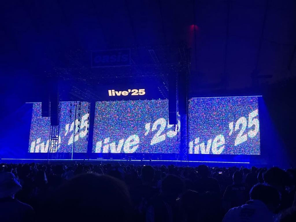 [USED] Limited edition TRAVIS SCOTT CIRCUS MAXIMUS T-shirt (Size L)