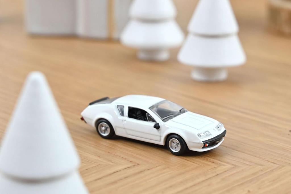 Norev Scale HO Scale Alpine A310 1977 Gardenia White Diecast Model Car 1/87 [Used]