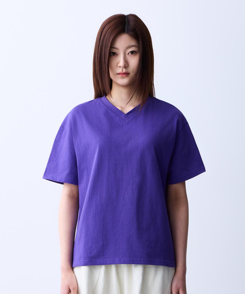 ADERNM Minimal Daily V-Neck T-Shirt Purple