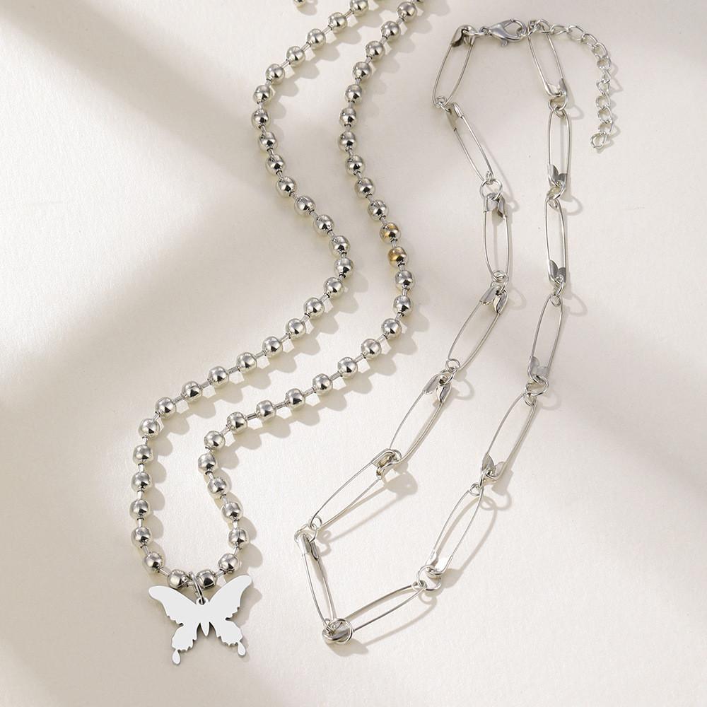 And Trendy Elegant Gold Layered Necklace Featuring A Chic Design Geometric