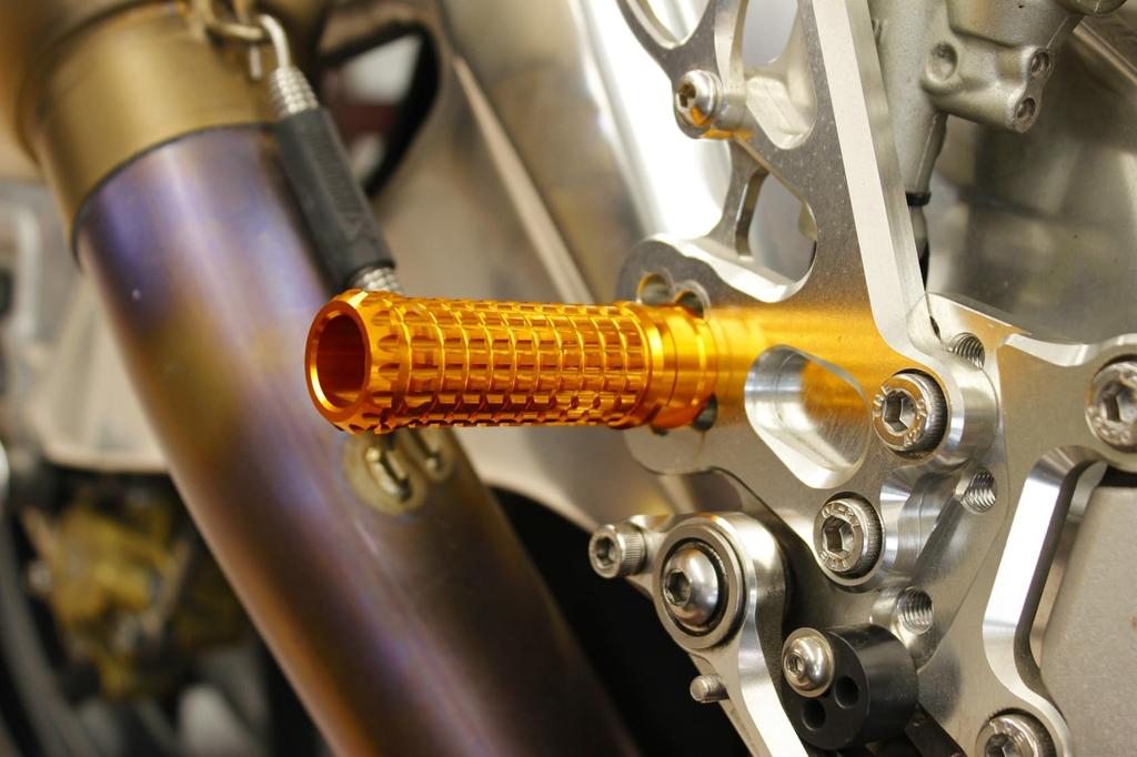 POSH FAITH 906015-04 Motorcycle Supplies, Aluminum Machine Step Bar, Mold, Straight, M8 Tap, 2 Pieces, Gold