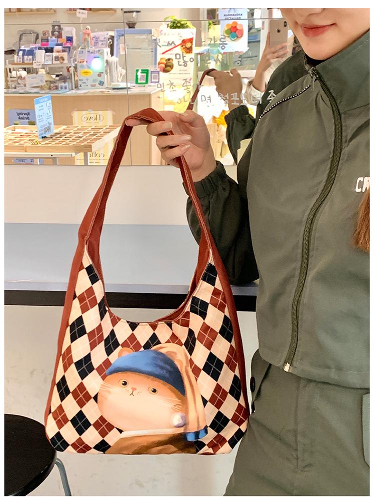 European & American Style Canvas Crossbody Tote: Large Capacity, Literary, for College Students & Commuting