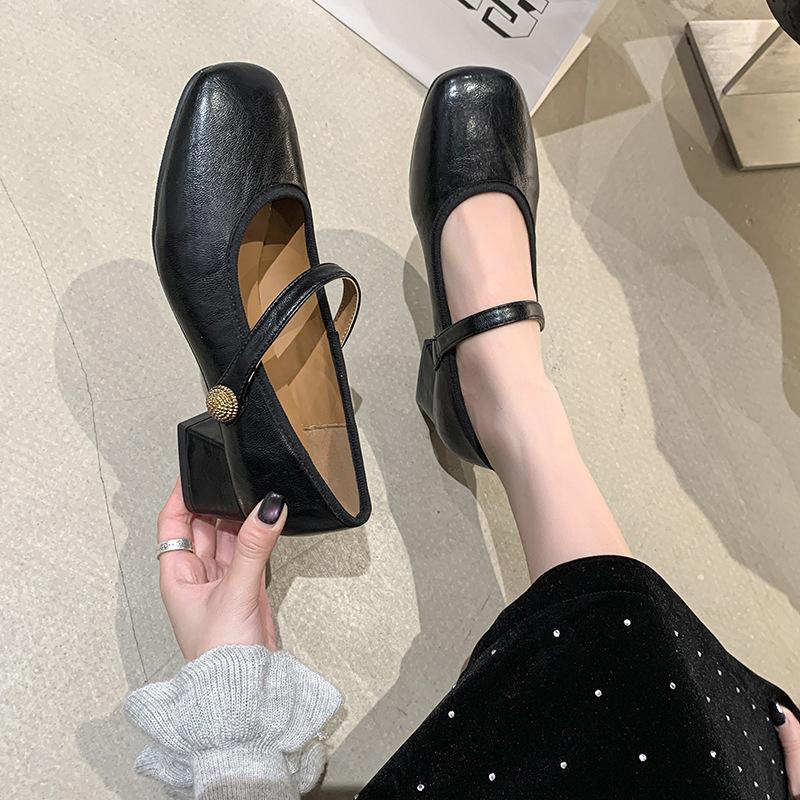 Mittelhohe und hohe Mary Jane Einzelschuhe Damenschuhe neu Frühling eckige Spitze vielseitige schwarze Schuhe