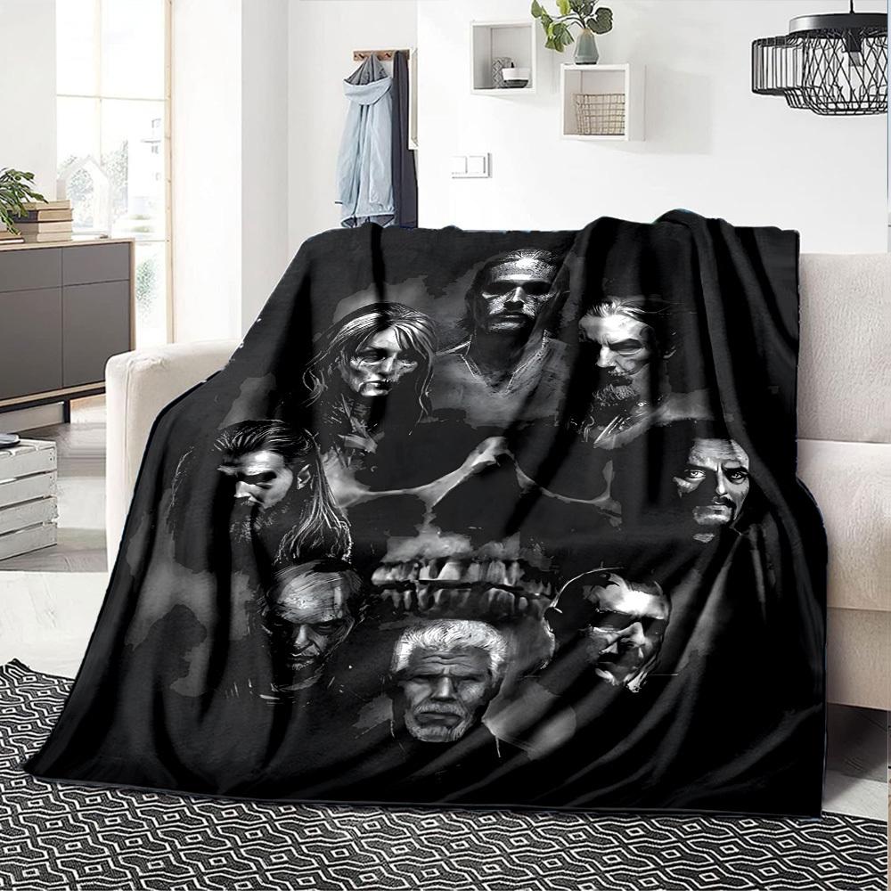 1pc Skull Faces Throw Blanket Soft Flannel, Cozy All Season Polyester Perfect for Home, Office