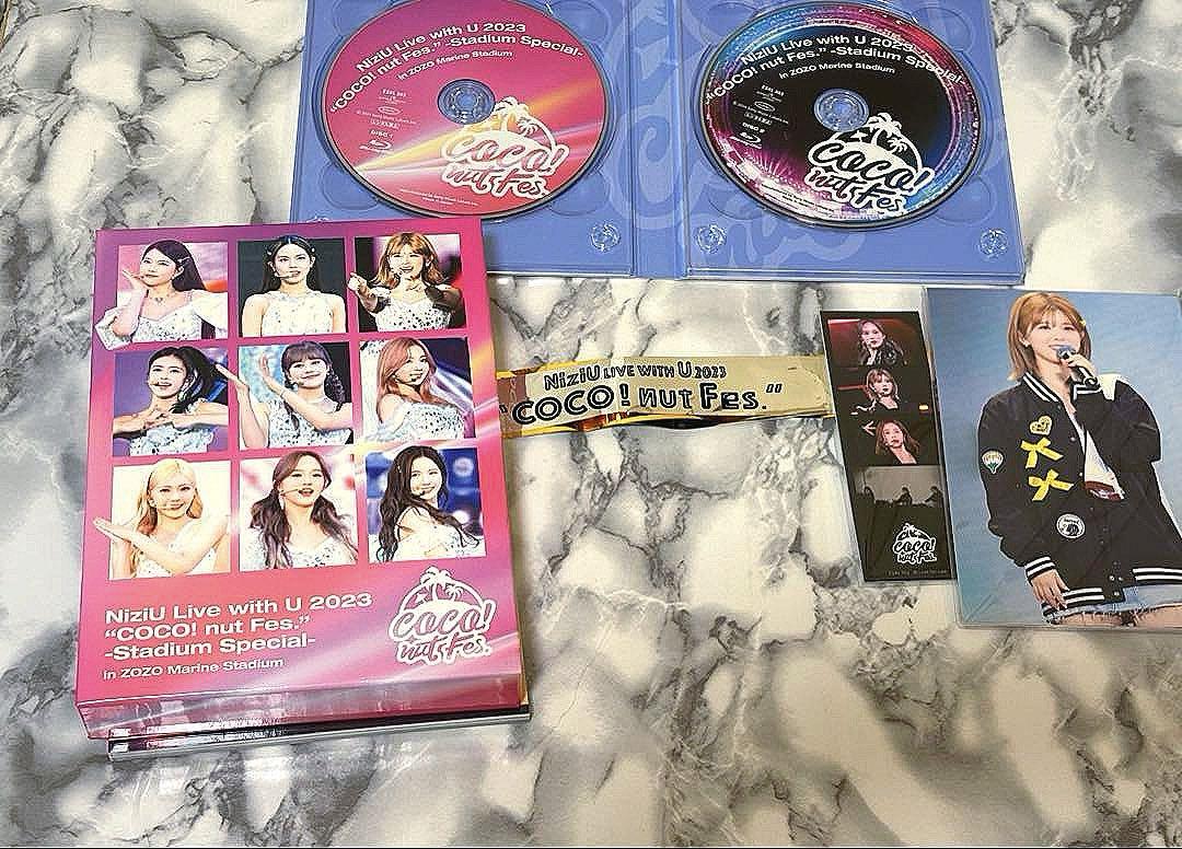 

[USED] NiziU Live 2023 COCOnutFes Limited Edition with Silver Tape