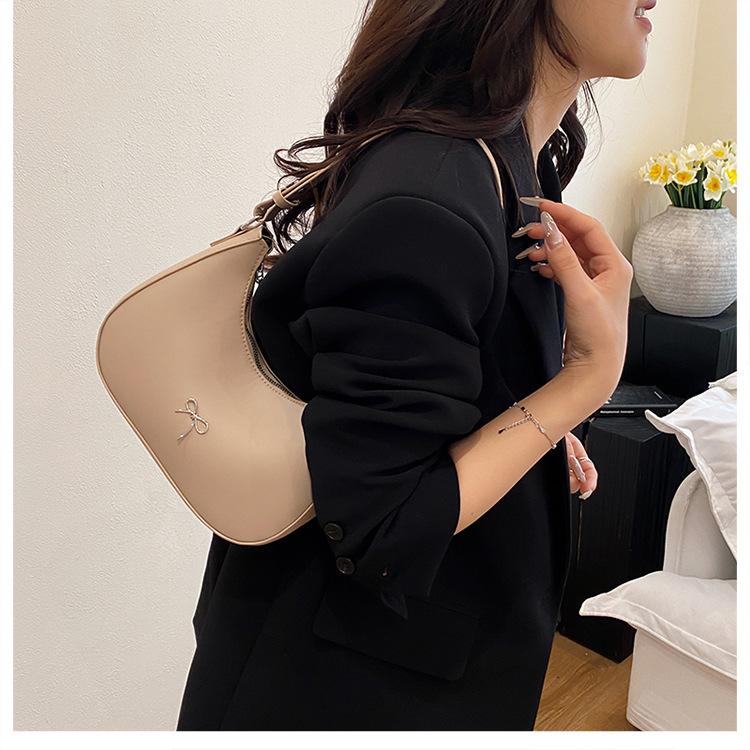 French Style Faux Leather Shoulder Bag for Women with Bow Knot Decoration Tote Handbag