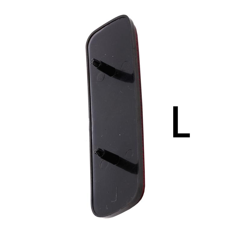Rear bumper reflector is suitable For Jeep Grand Cherokee 1999-2005 2006 Car rear bumper reflector brake light indicator light Left