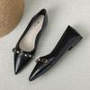 Flat Bottom Pointed Single Shoes Women's Spring and Summer 2025 New Soft Leather Temperament Retro Soft Sole Commuter Shoes Women 6222-3