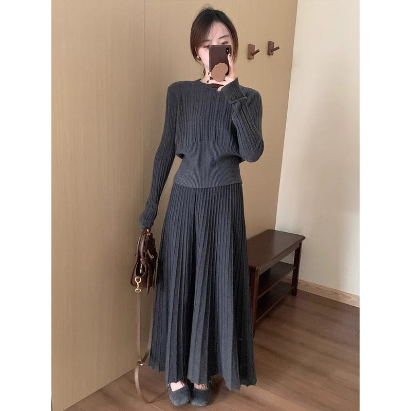 Waist knitted sweater, women's soft and glutinous sweater, autumn and winter casual fashion, long sleeves underneath with minimalist style base top