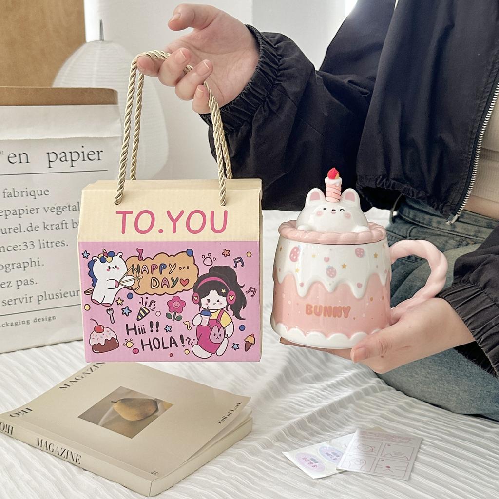 Ins Roztomilý Keramický Hrnek na Vodu Nový Narozeninový Dárek pro Dívky Hrnek Vysoké Hodnoty s Víčkem Hrnek na Dort