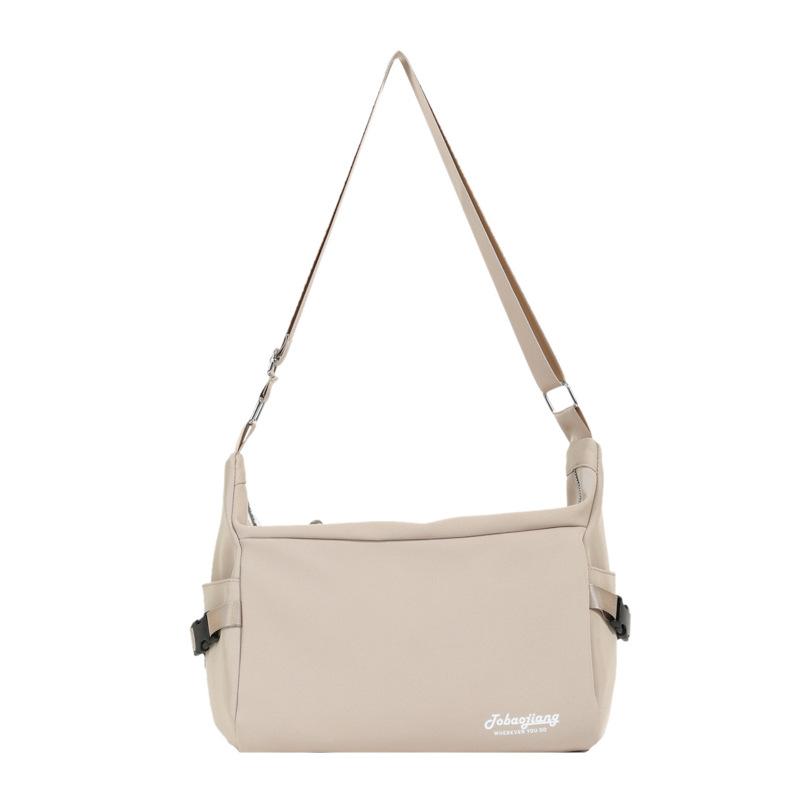 Сумка через плечо с буквенным принтом — фото 7