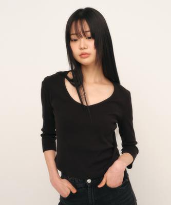 Kyuliti C 90S Line V-Neck T-Shirt_Black