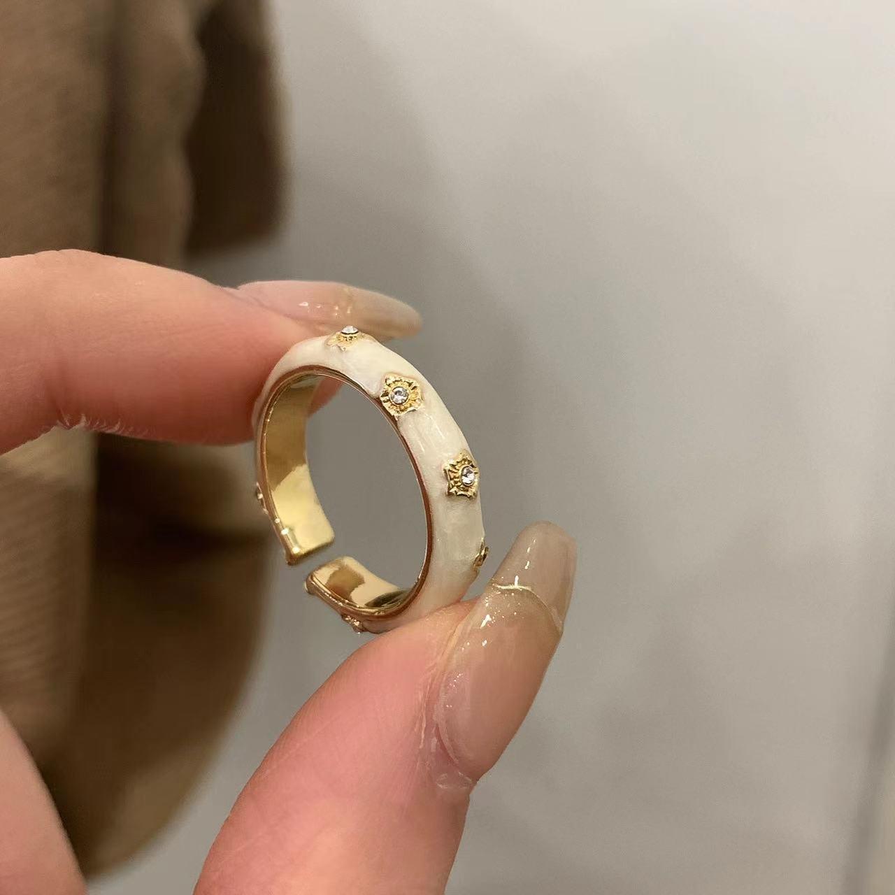 High-End Enamel Drip Glaze Retro Design Luxury Women s Open Ring