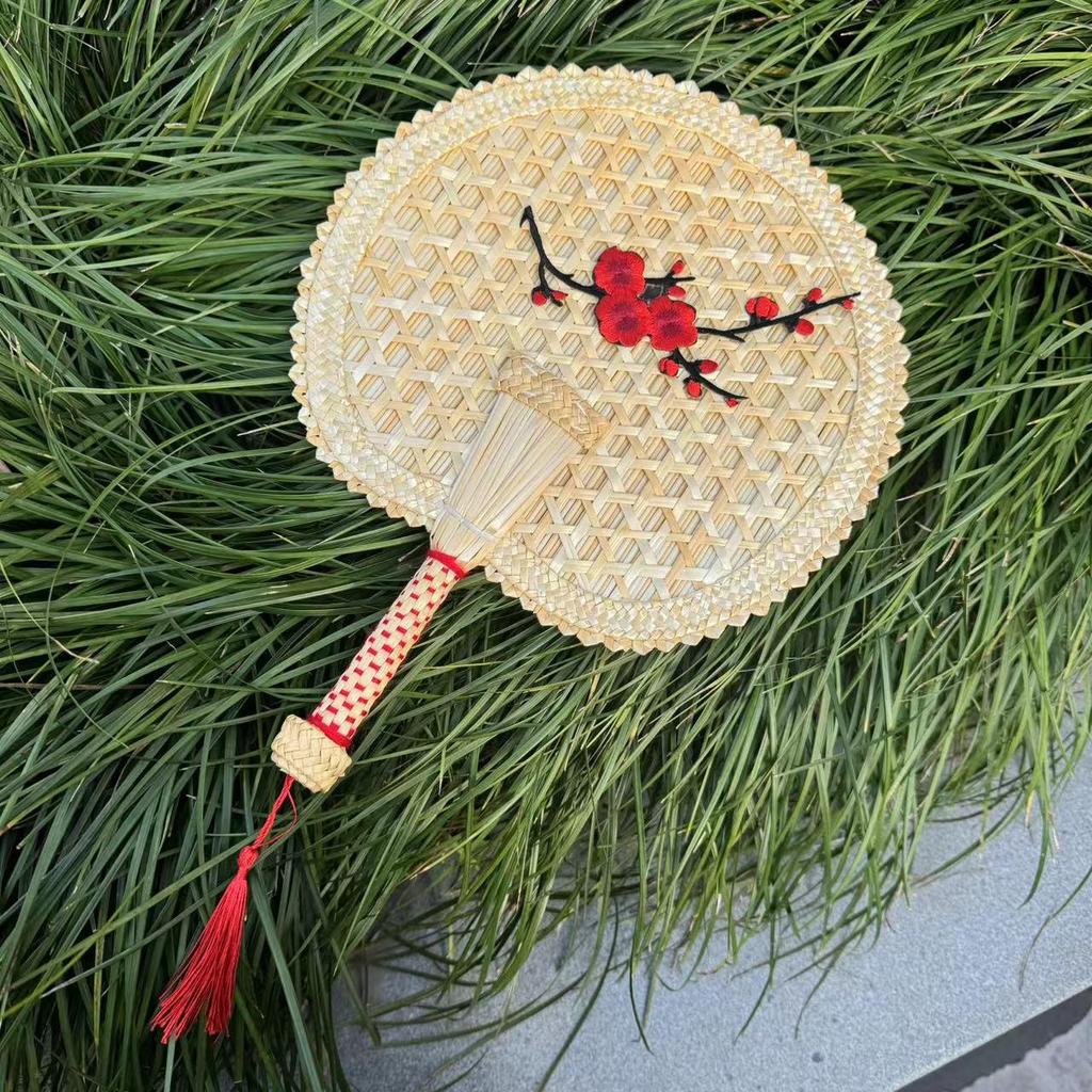 Handmade Chinese Wheat Straw Fan - Heart-Shaped, Plum Blossom Design, Traditional Art, Ideal for Dance