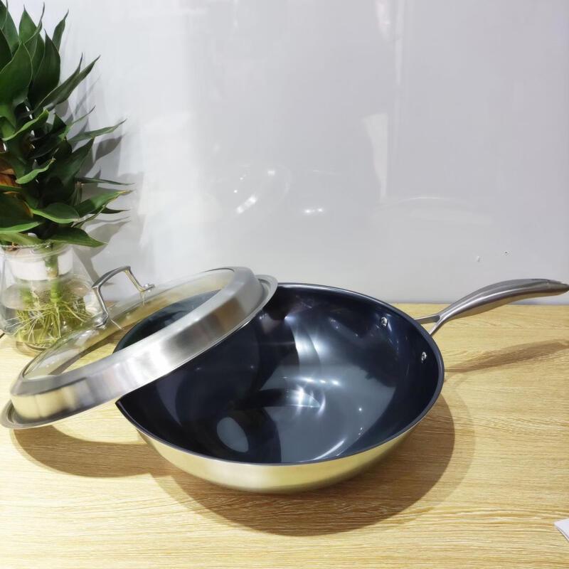 ZISIZ 32cm Titanium Non-Stick Wok