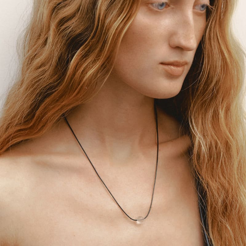 Taeseoul Tide Ball Necklace (White)