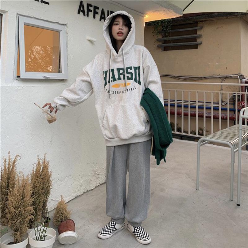 Women's Plush Thickened Hooded Sweatshirt for Autumn/Winter - Loose Fit, BF Style, Perfect for Couples.