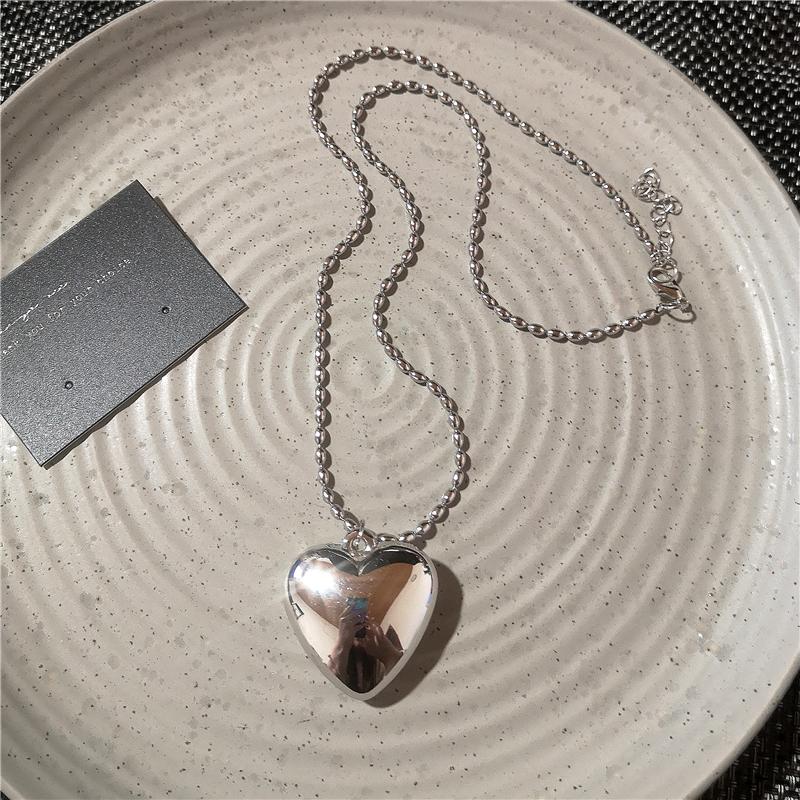 New Korean Fashion Simple INS Style Comb Heart Metal Pendant Long Necklace For Women Charm Accessories 2025 Grunge Jewelry Gift