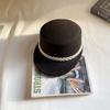 French Pearl Chain Top Hat Women's Autumn and Winter Warm Flat Top Felt Hat British Celebrity Retro Versatile Fashion Hat