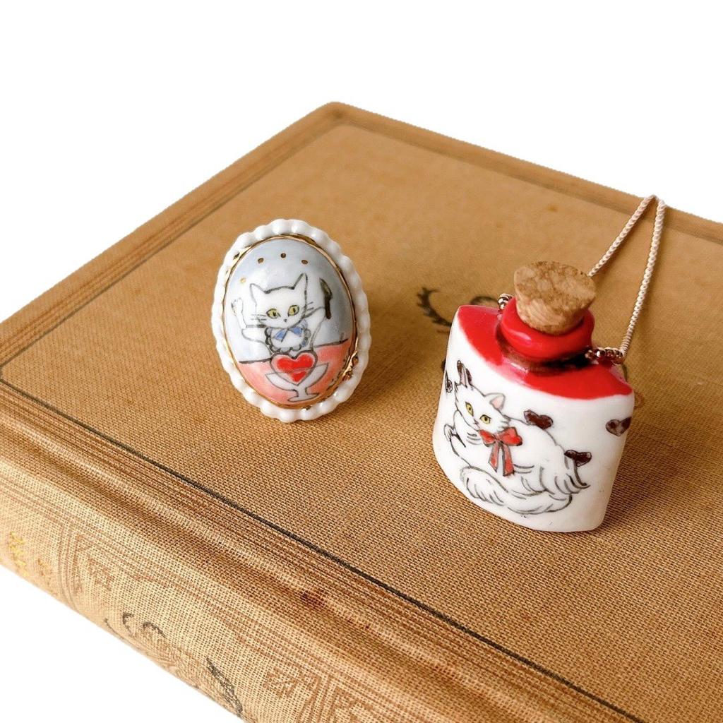 Cure Cat Necklace Painted Wishing Bottle Shape Niche Design Fresh Fashion Jewelry Copper