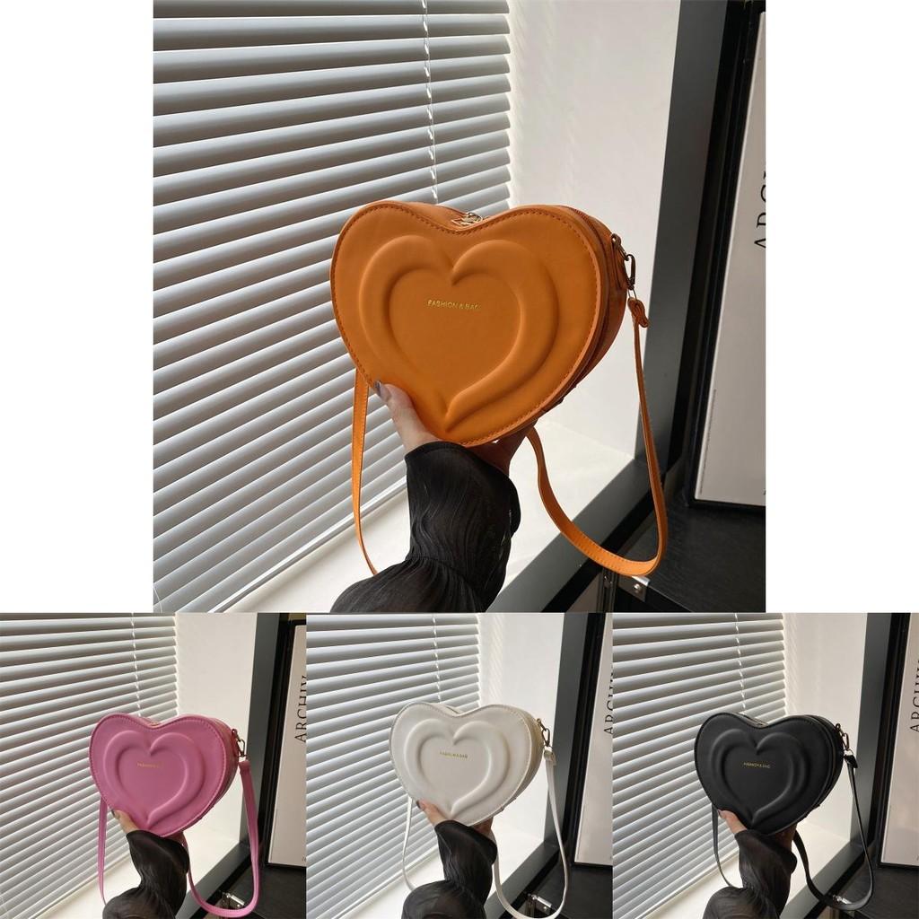 Chic And Modern Simple Heart Printed Crossbody Bag In Vibrant Colors For Everyday Use